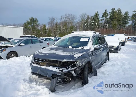 2020 Volkswagen Tiguan 2.0T Se/2.0T Se R-Line Black/2.0T Sel z USA, uszkodzony, nr VIN 3VV2B7AXXLM065092